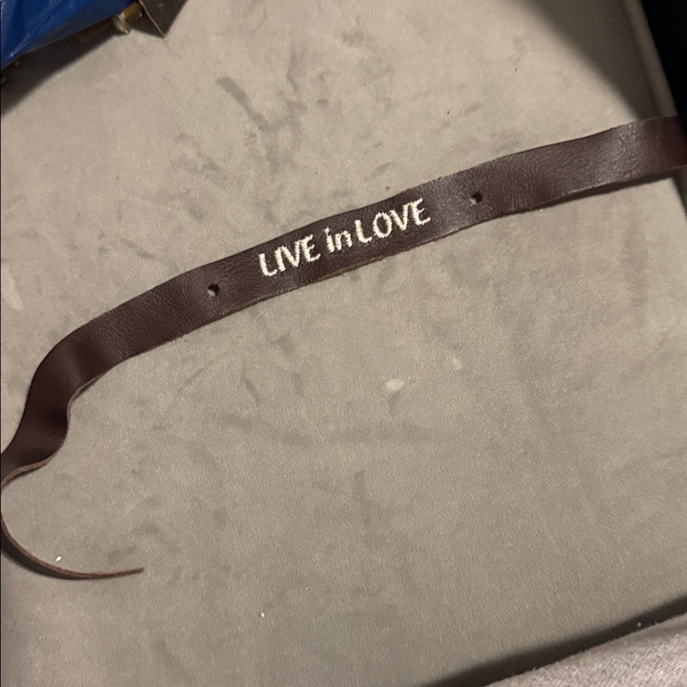 Dark Brown Suede Bracelet with 'Live in Love' Embroidery BRAND NEW - Lucky Brand - Picture 2 of 3